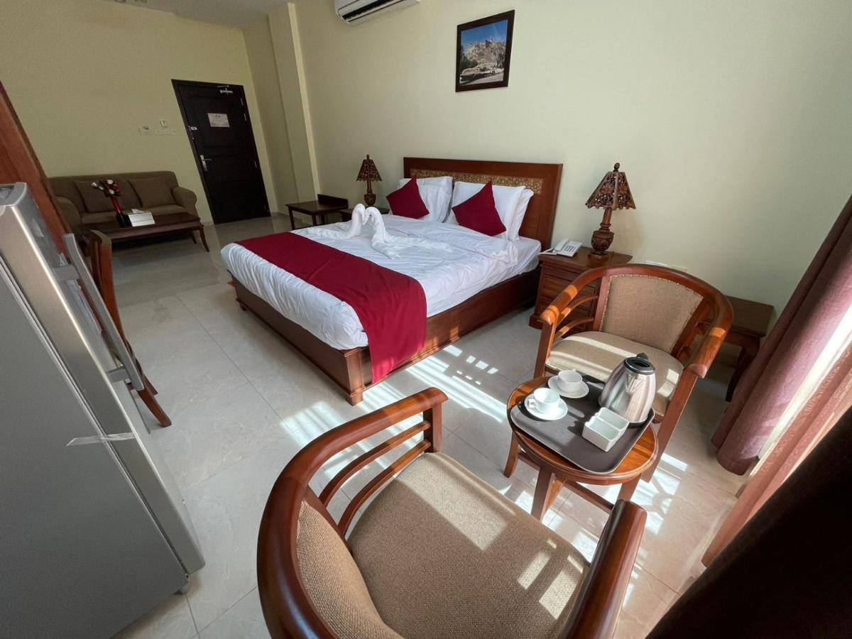 Royal Hotel Muscat Ngoại thất bức ảnh